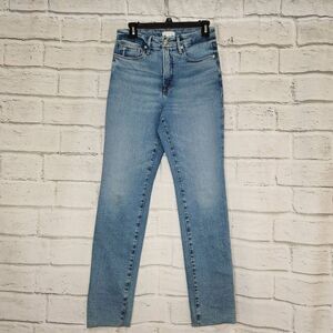 Good American Light Wash Distressed Pockets Denim Cropped Jeans Blue Size 6/28